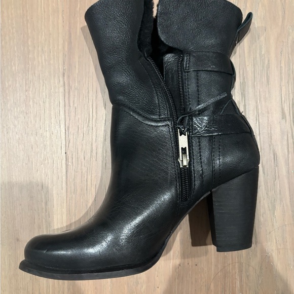 UGG Black Heeled Boots with Buckle Detail - Picture 3 of 6